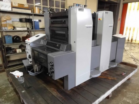Heidelberg SM 52-2 + - Ano 2003  - 37x52 - 2 cores . 78 milhões de impressões 