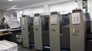 Ryobi 524 GX Tamanho: 37,5 x 52 cm  Ano: 2006  Euro 100.000,00